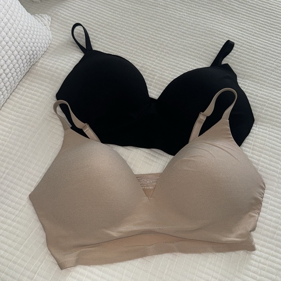 PINK Victoria's Secret Other - Set of 2 Victorias Secret Pink Bras